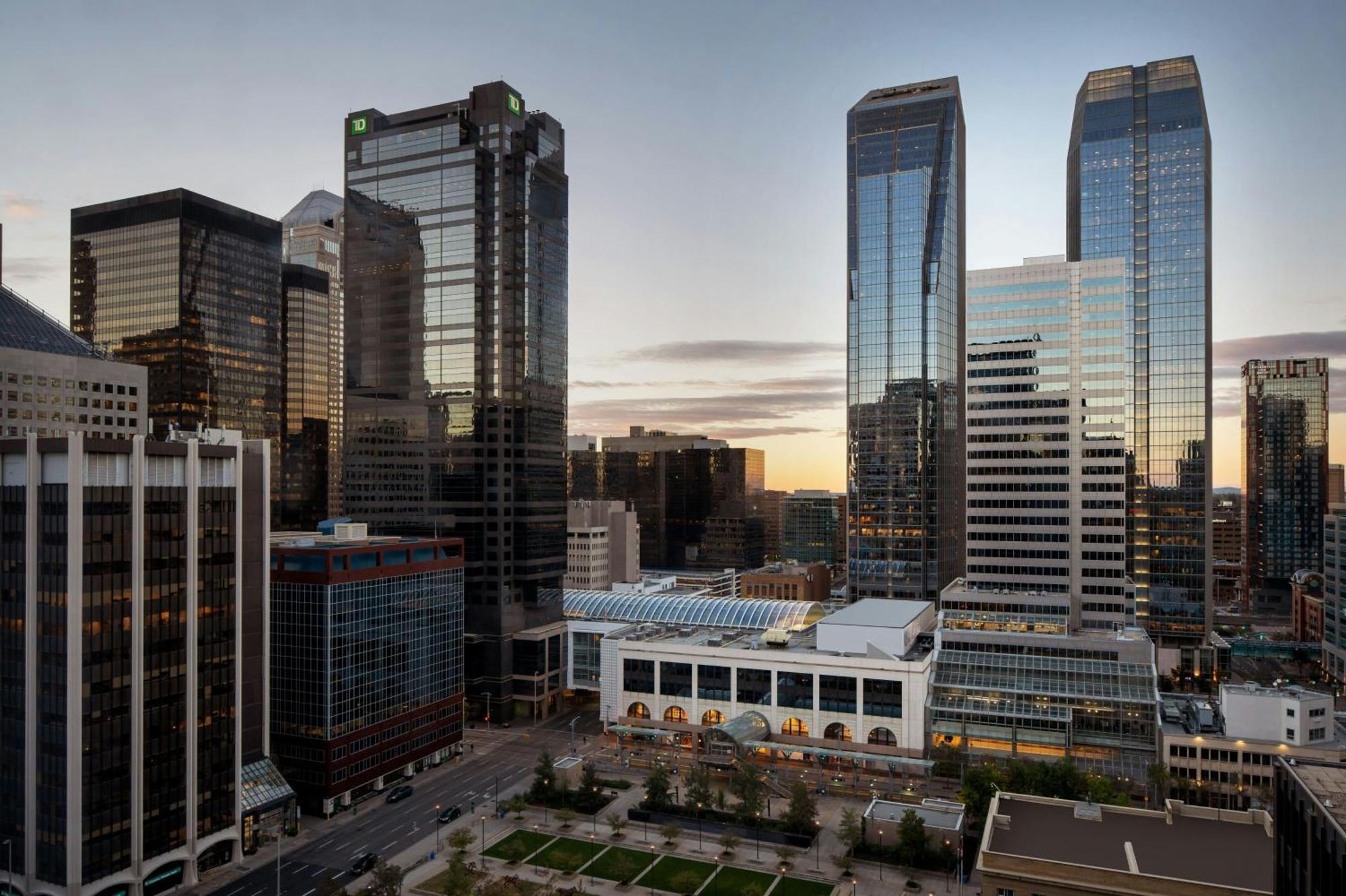Hotel The Dorian, Autograph Collection YYC Exteriér fotografie